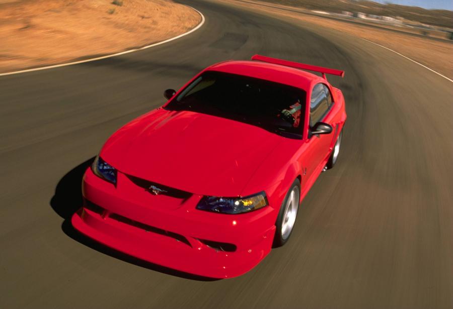  Ford Mustang SVT Cobra R 2000 года  (фото 36 из 128)